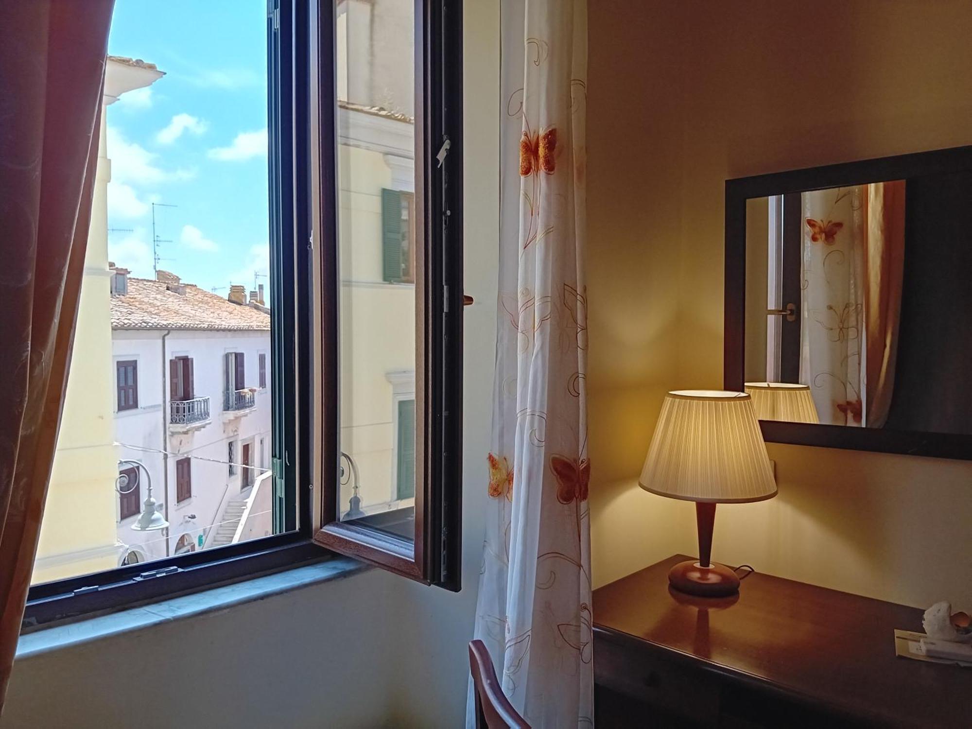 Camere Del Re Tarquinia Exterior foto